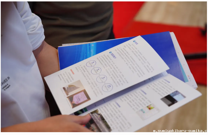 “机”聚新动能 “智”创新未来丨点点taptap电动老虎机无人清扫机器人亮相2025青岛市具身智能机器人生态发展大会 “机”聚新动能 “智”创新未来丨点点taptap电动老虎机无人清扫机器人亮相2025青岛市具身智能机器人生态发展大会