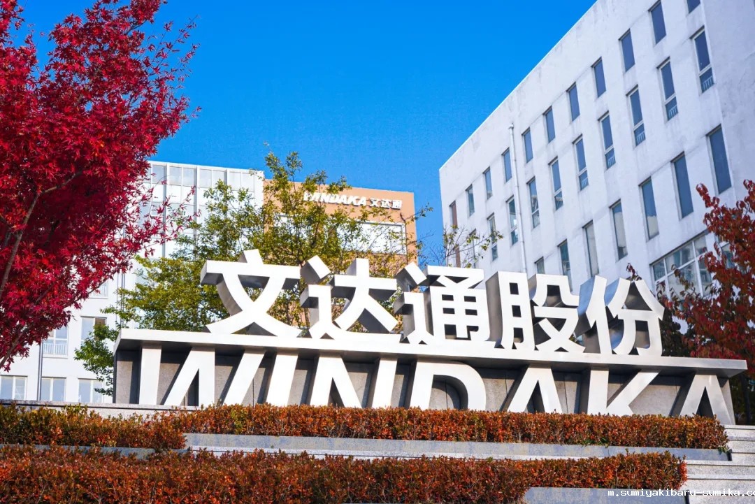 青岛市委书记曾赞荣到taptap正网走访调研